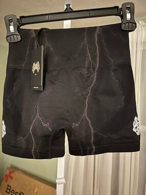 Darc Sports Wolves Forever Everson Seamless Sierra Shorts